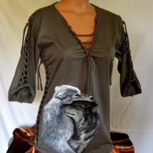Khaki prostříhané tričko s vlky