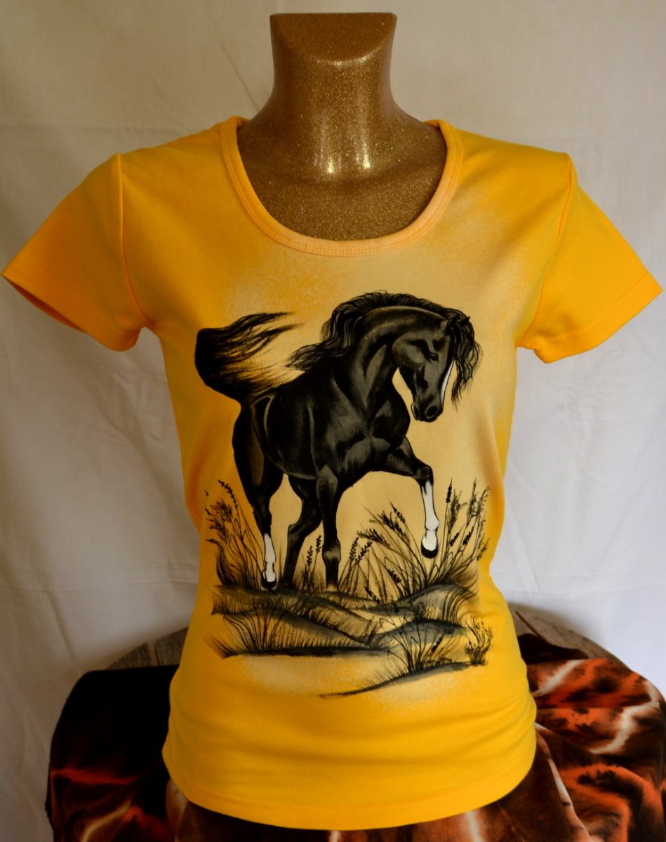 Žluté tričko s vraníkem, S