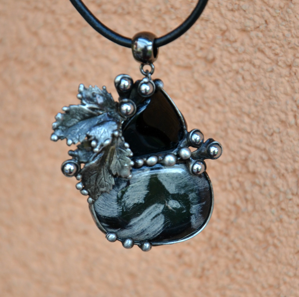 Elegance - stříbrný jaspis, šungit