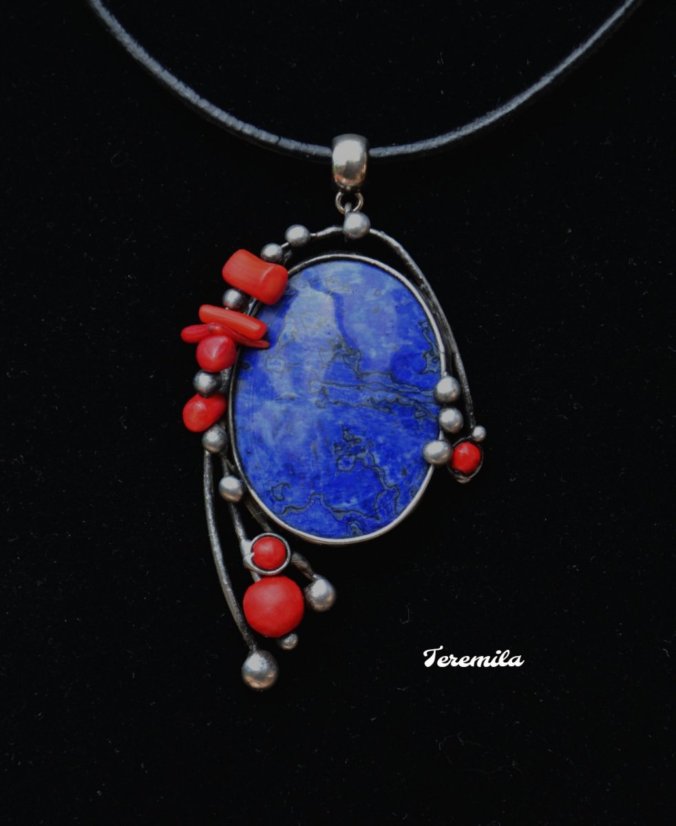 Modrý - opál, korál