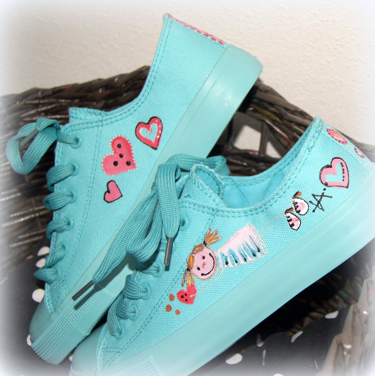 Tenisky srdéčkové s andělem,vel.39