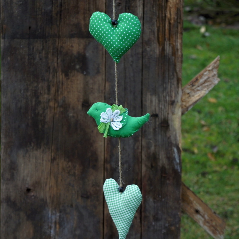 Jarní závěs s ptáčkem