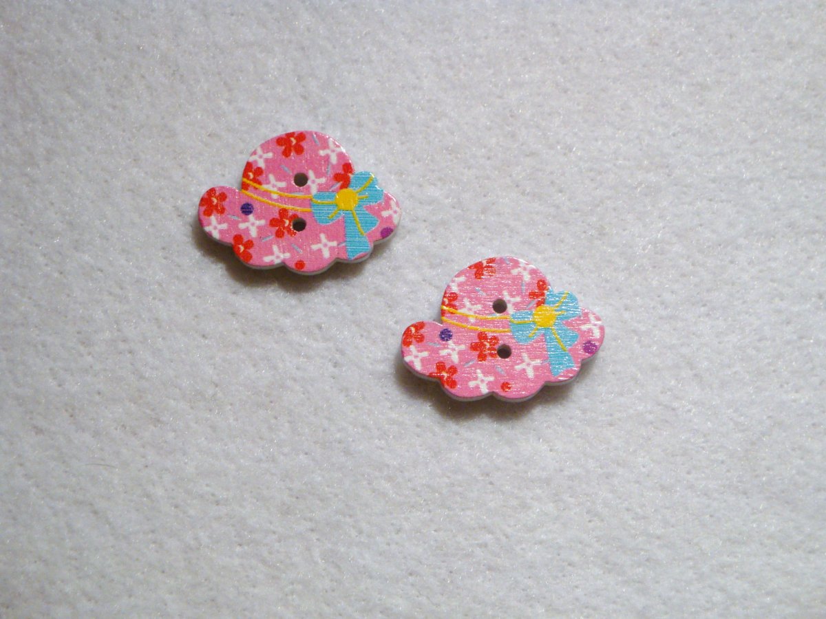 Dřevěné knoflíky - 2 kusy