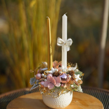 Vánoční svícen s kombinací svíček