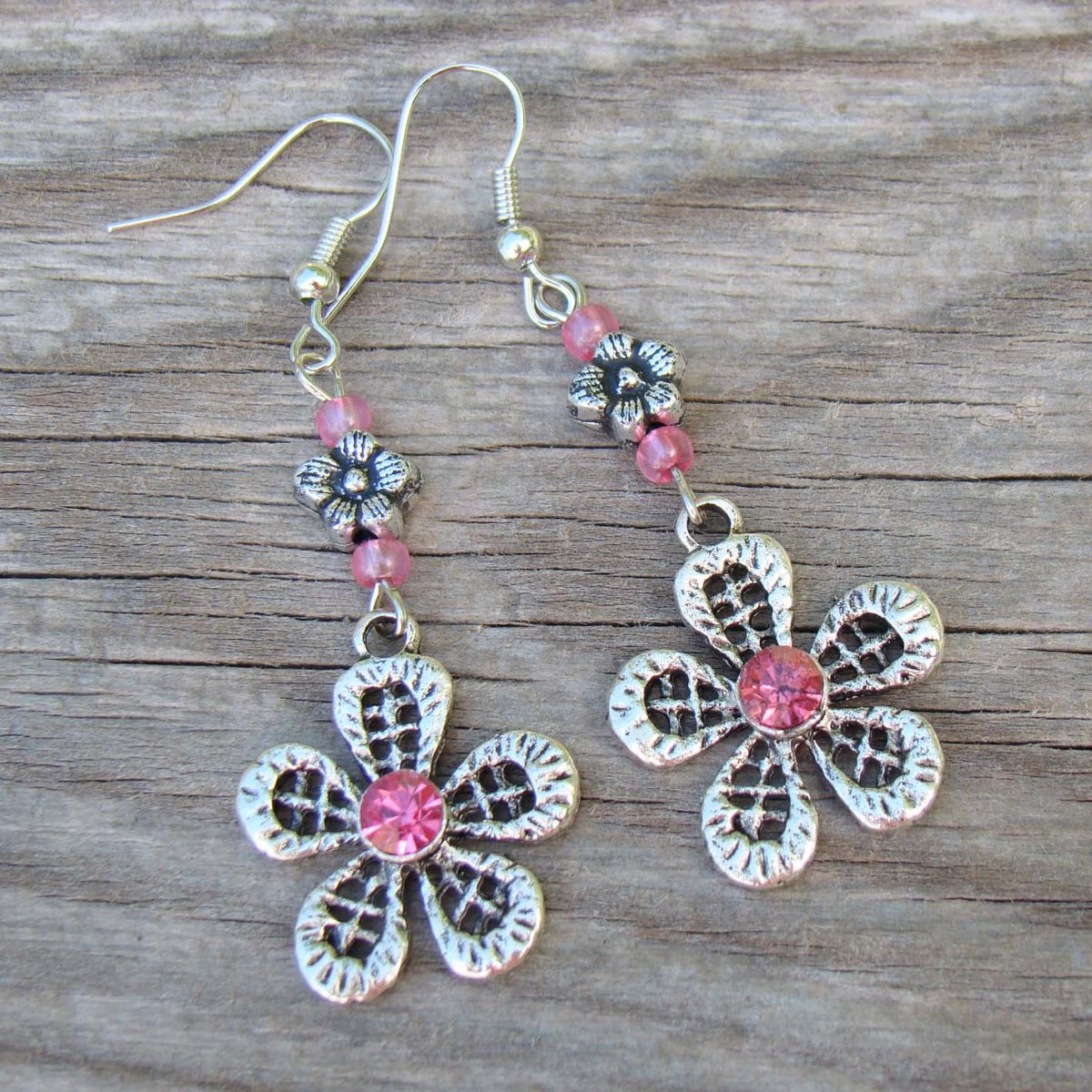 náušnice s kytičkou