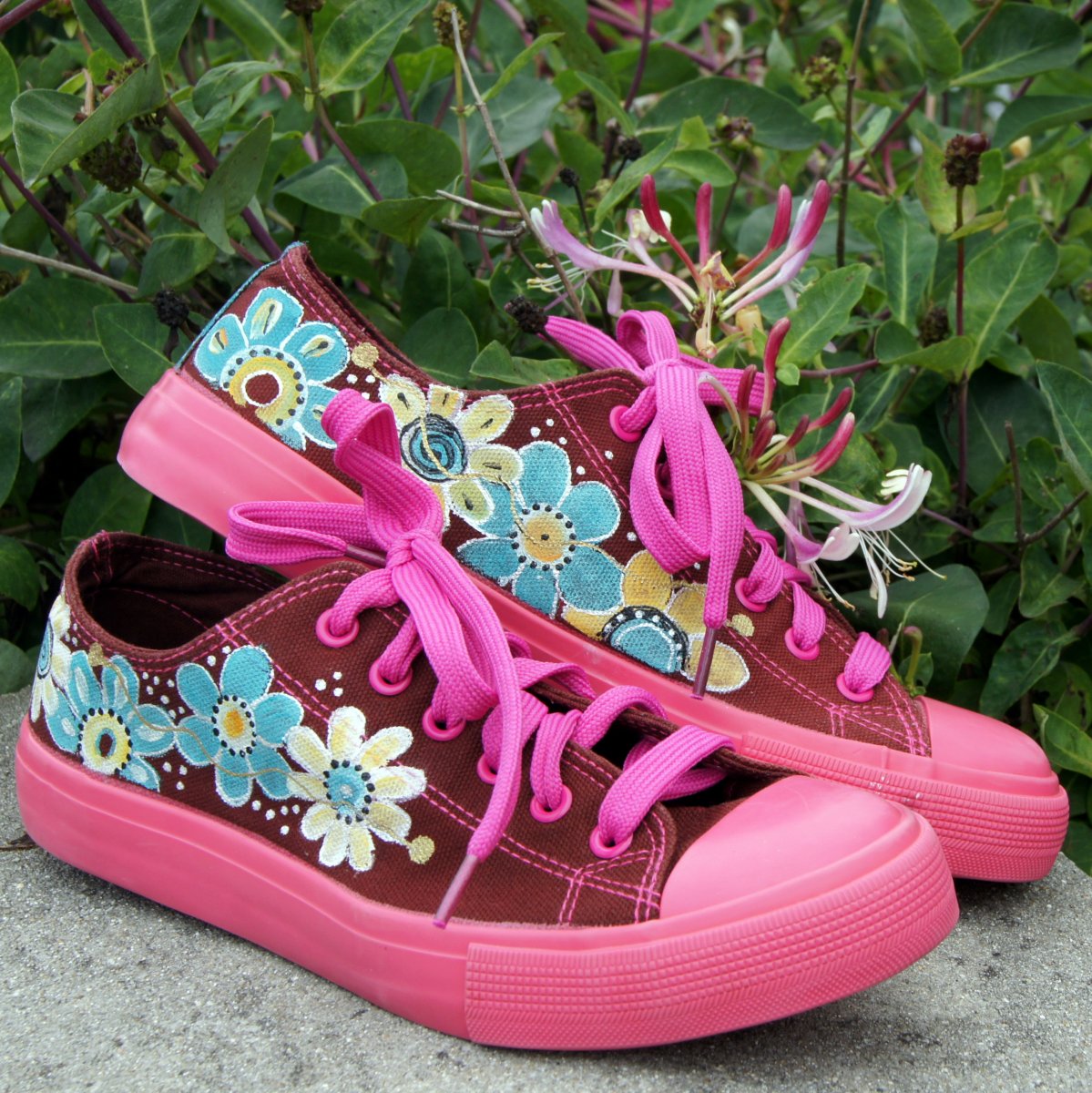 Tenisky růžovky hnědé s květy v tyrkysu vel.36-41
