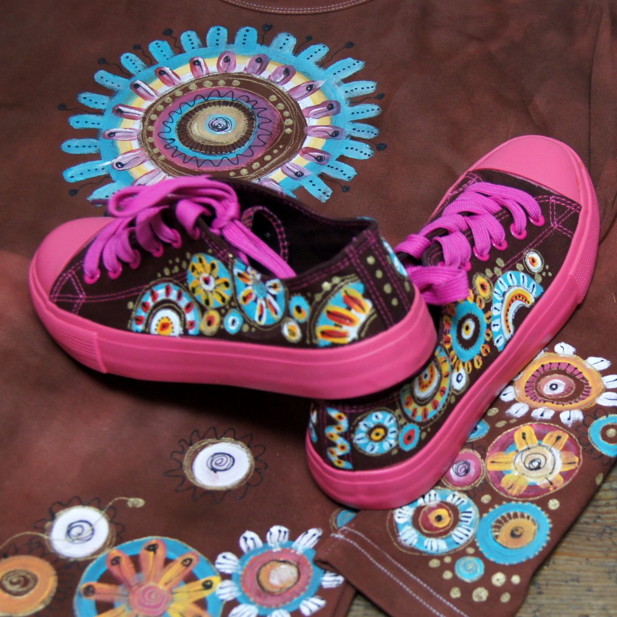 Tenisky mandalkové-hnědé s růžovou vel.na objednávku