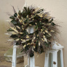 Věnec ze sušiny a stabilizovaných větví