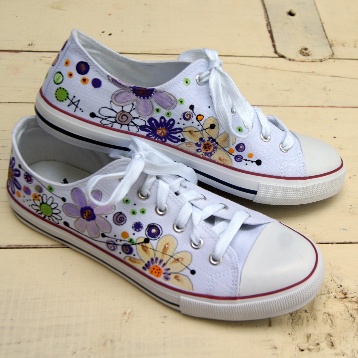 Malované tenisky jemné květo-puntíkaté vel.36-44 na obj.