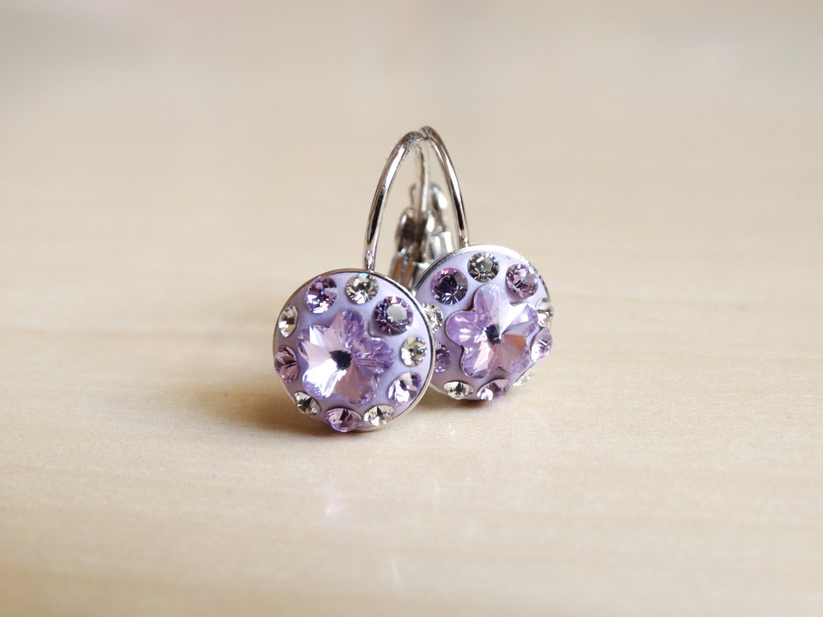 Dívčí lila náušnice s kytičkou 9mm