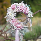 Vánoční věnec růžový s převisem