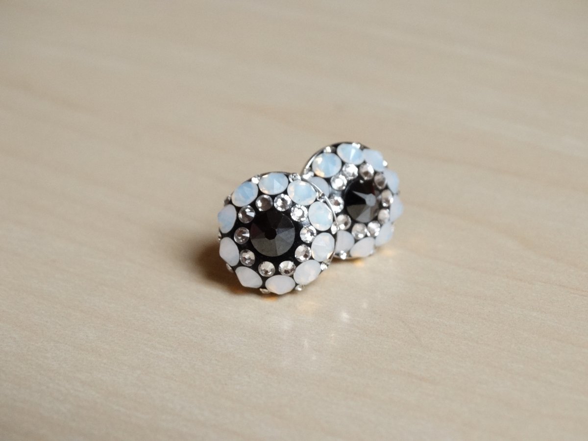 Malé černo-opálové mandalkové puzetky 12 mm č.2