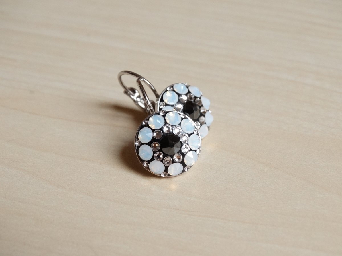 Malé černo-opálové mandalkové náušnice