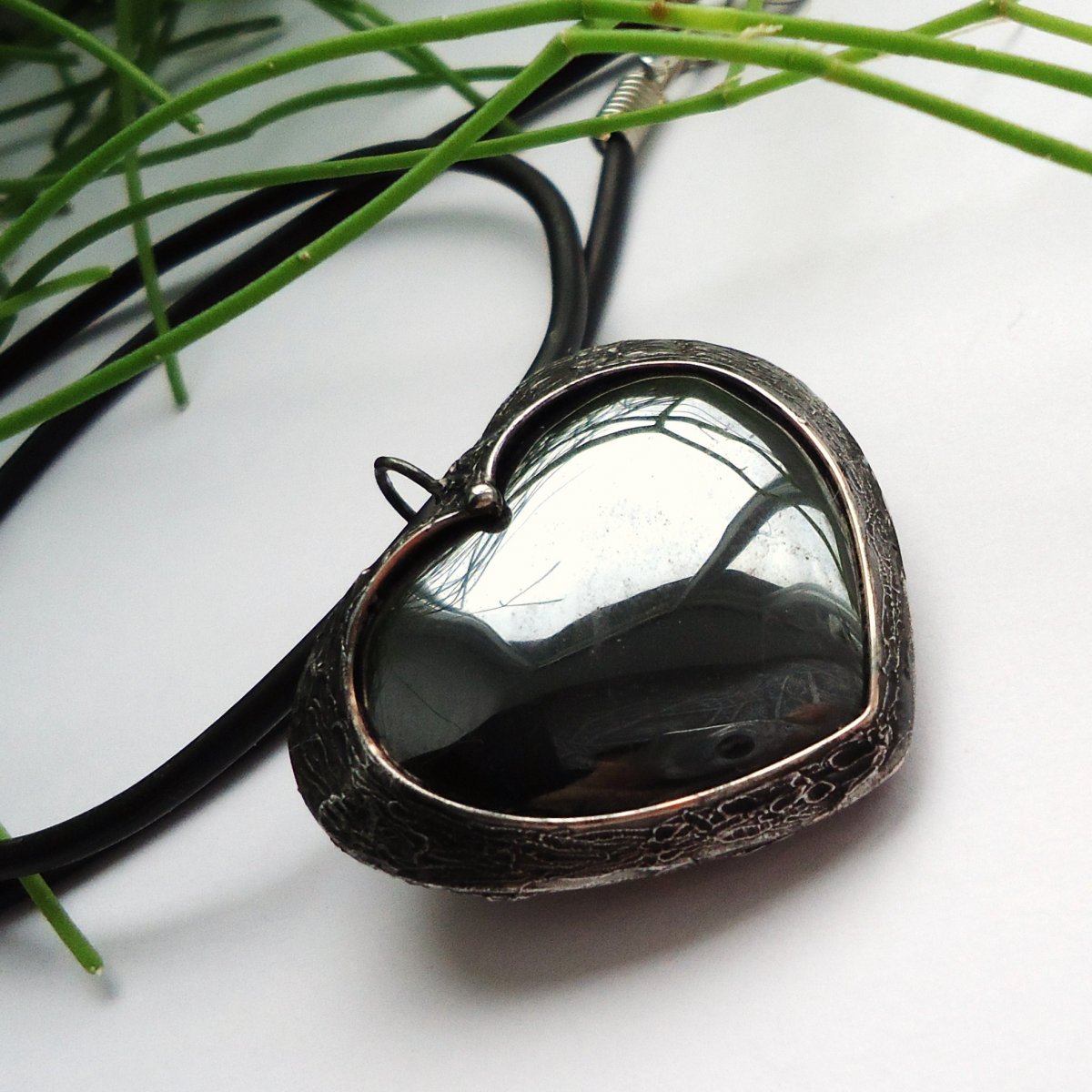 Srdce hematitové ...