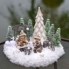 Vánoční dekorace na kulatině