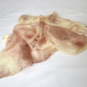 Batikovaný hedvábný šátek žlutobéžovo-hnědý 11919499