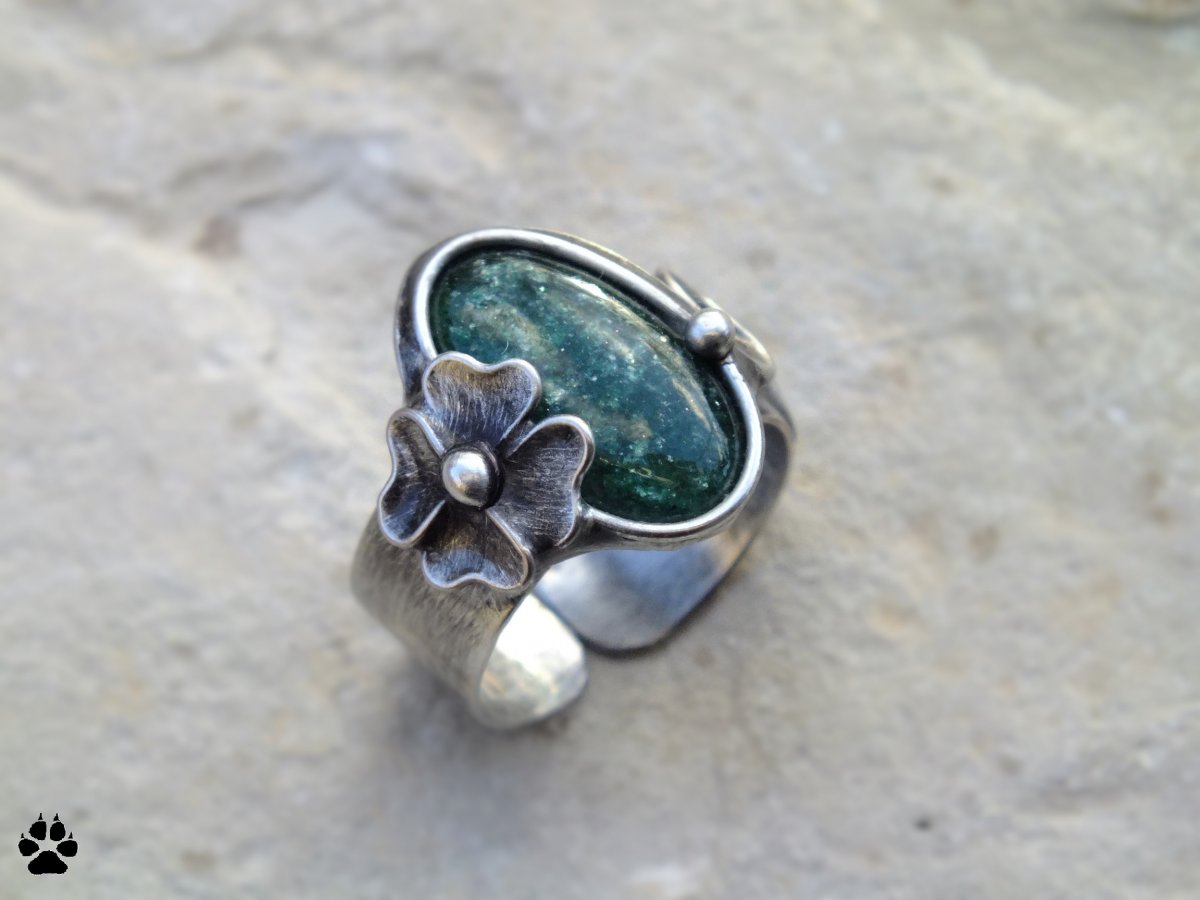 Třpytivé štěstí - prsten - chromfuchsit