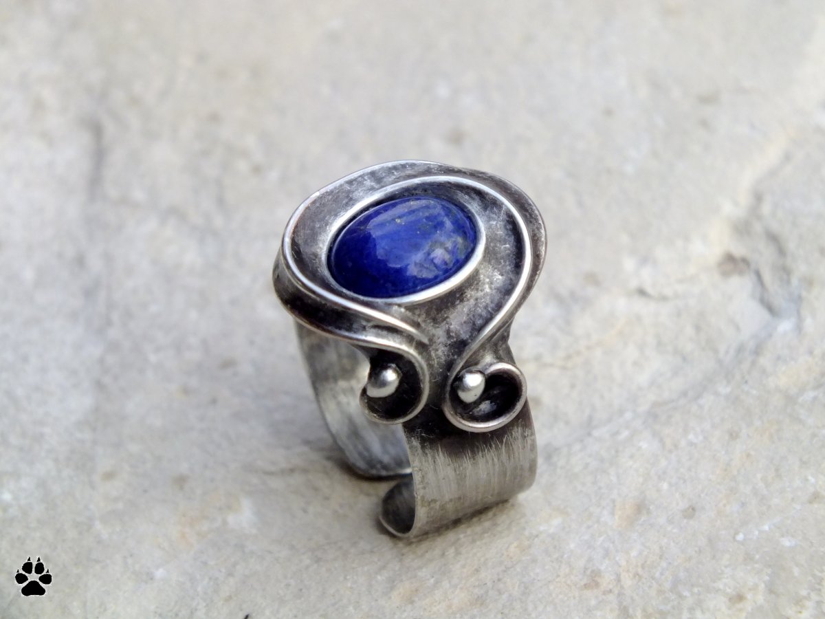 Zlaté hvězdičky - prsten s lapis lazuli