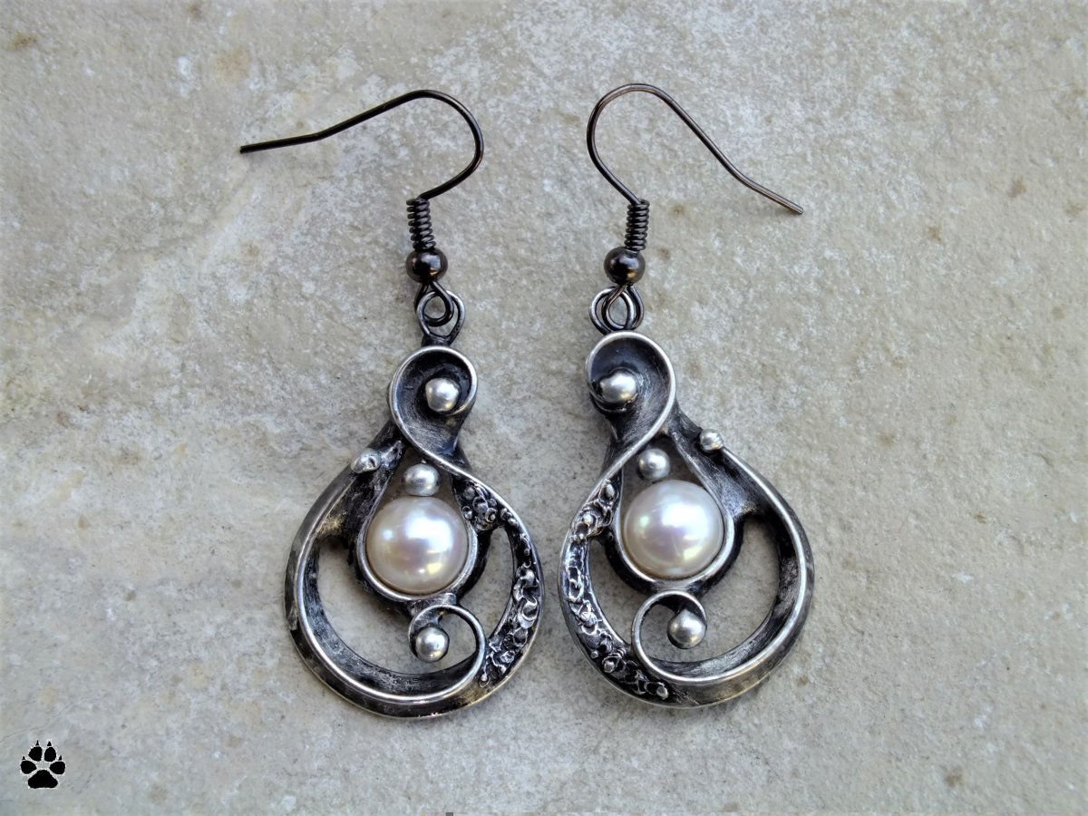 Náušnice kapky s říční perlou