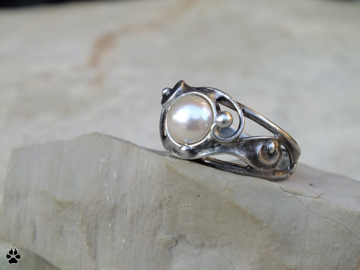 Prsten s říční perlou 