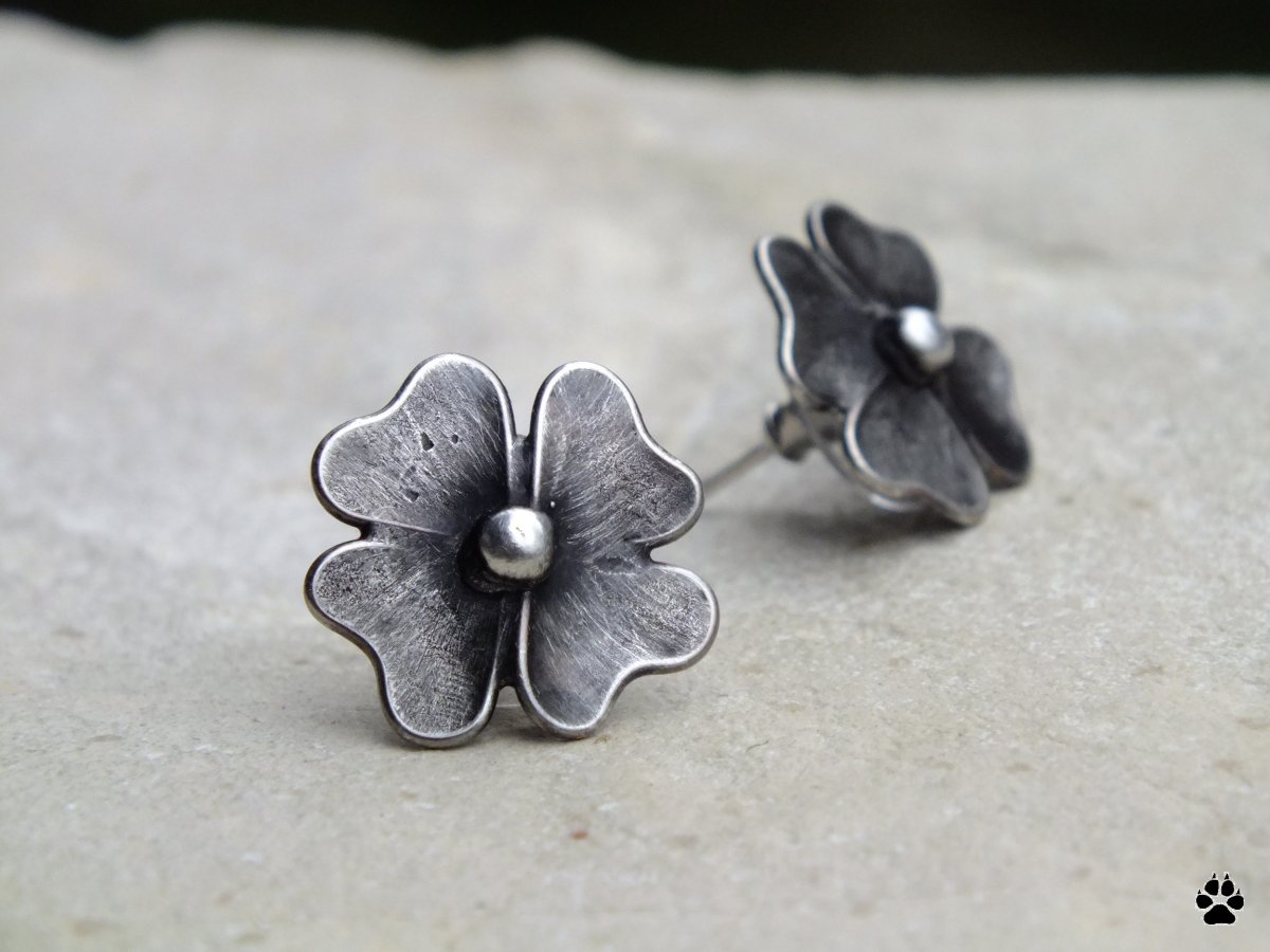 Čtyřlístky do oušek - puzetové náušnice