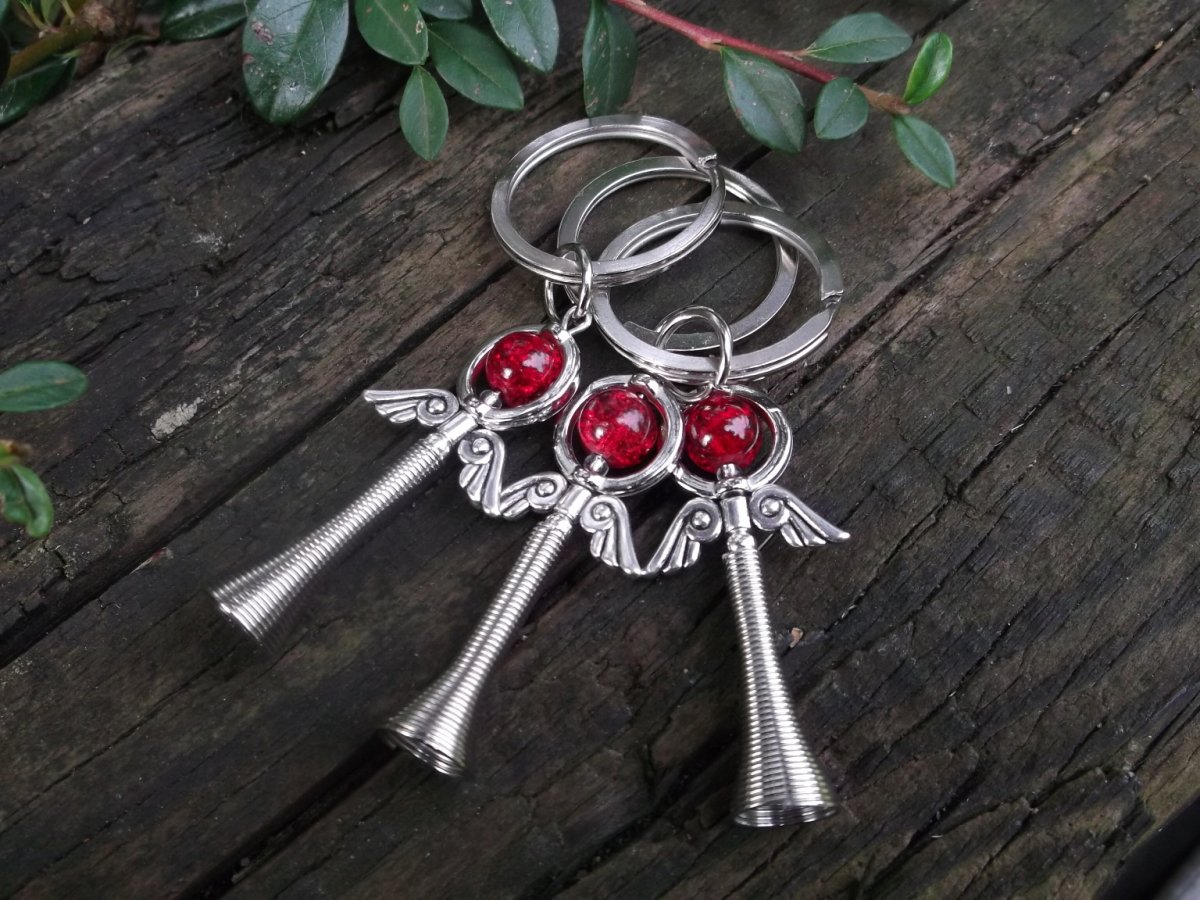 Klíčenka - andělíček rubínový 1