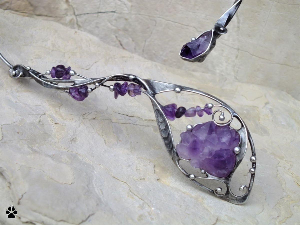 Ametystová drúza se zlomky - cínovaný náhrdelník