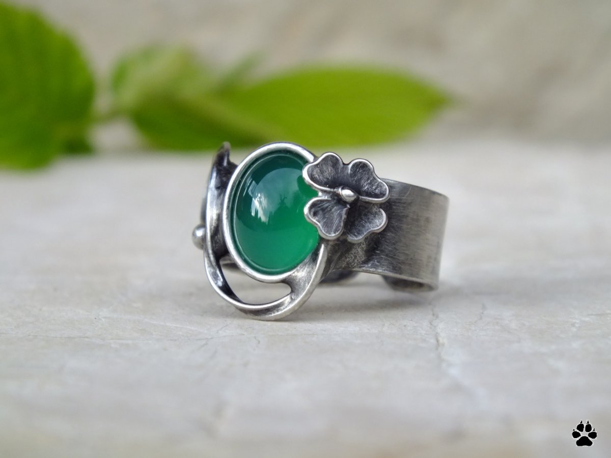 Čtyřlístek - prsten s chalcedonem