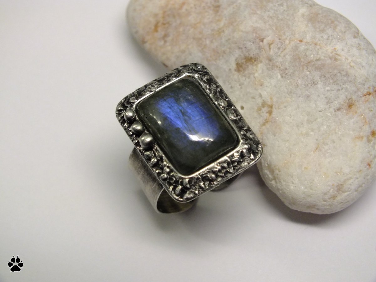 Okno do nebe - prsten s labradoritem