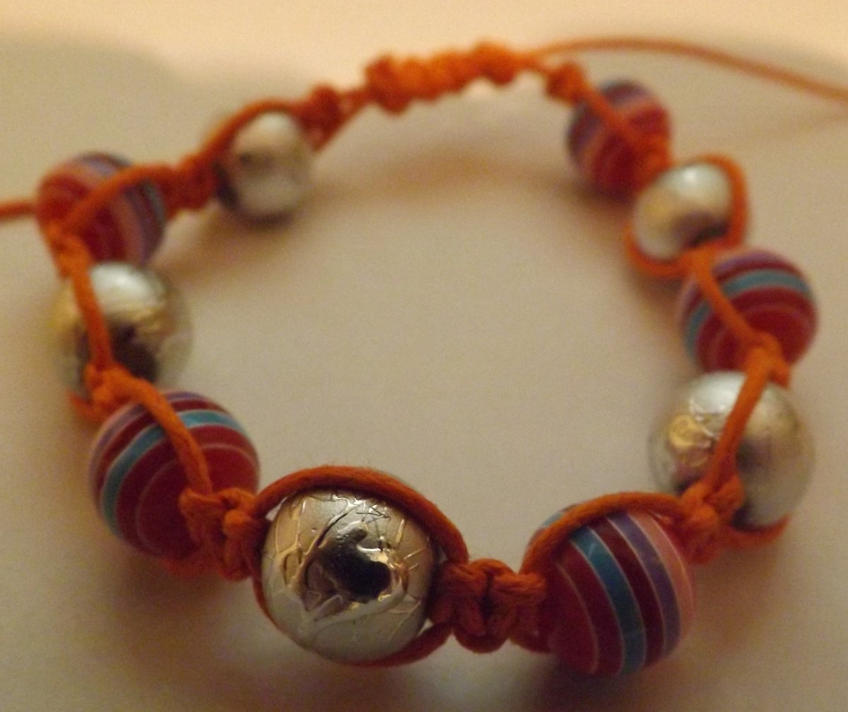 Korálkový náramek shamballa