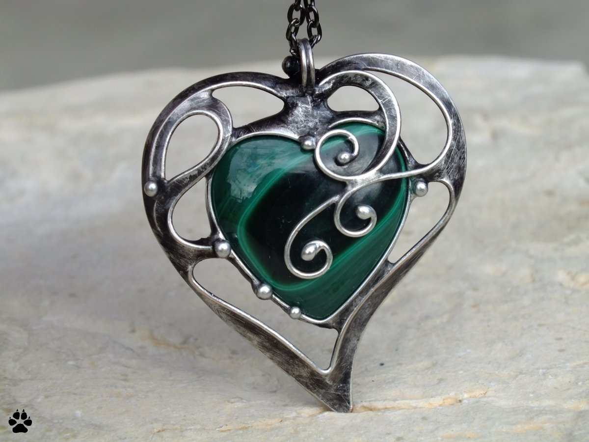 Malachitové srdíčko asymetrické