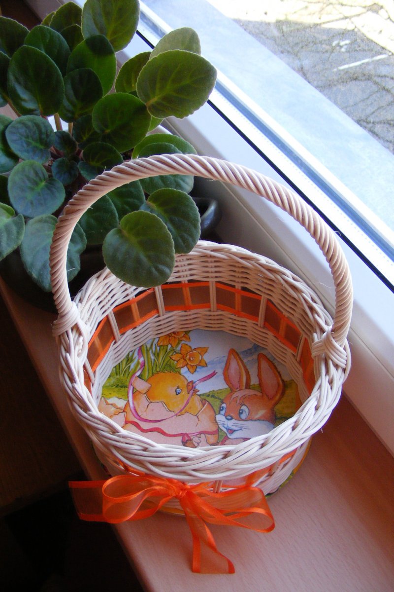 Košíček na 10 vajíček - veselý zajíček