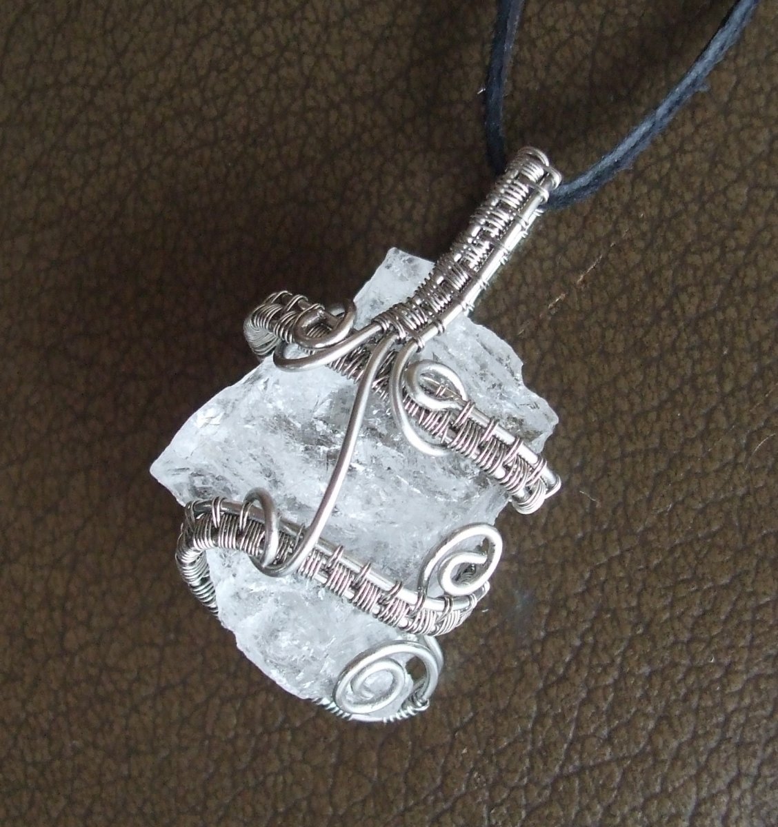 Surový křišťál.