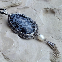 Dlouhý náhrdelník s třásněmi - obsidián a perla