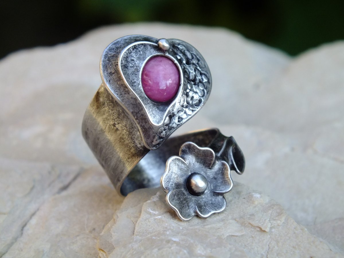 I love you... - cínovaný prsten s rubínem