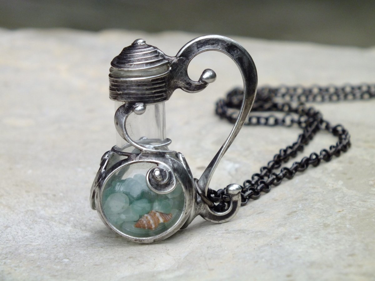 Lahvička s avanturíny -  náhrdelník