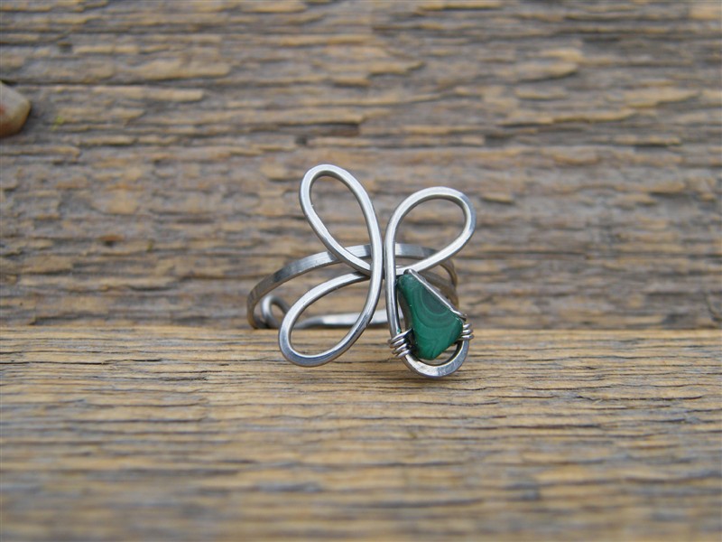 Prstýnek s malachitem
