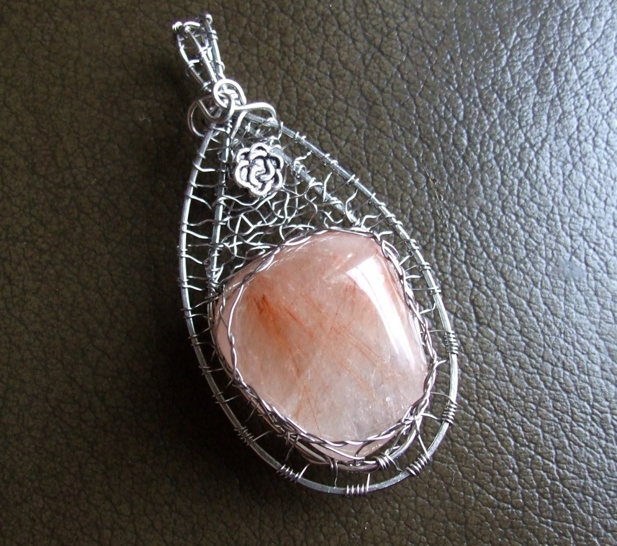 Sagenit - Venušiny vlasy.