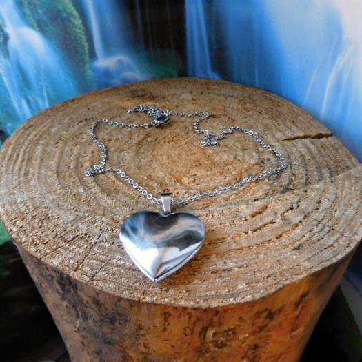 Náhrdelník-  nerez  - rozevírací medailonek