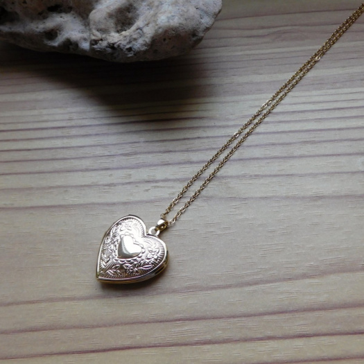 Náhrdelník-  nerez  - rozevírací medailonek zlatý