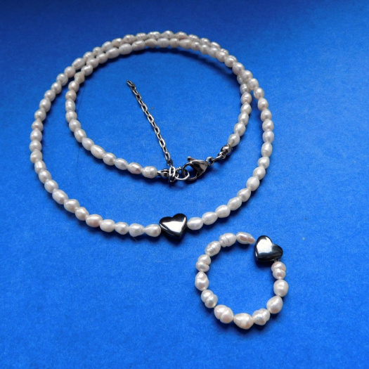 Prstýnek  z pravých perliček s hematitem