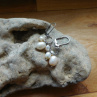 Naušnice- Bílé perličky do oušek