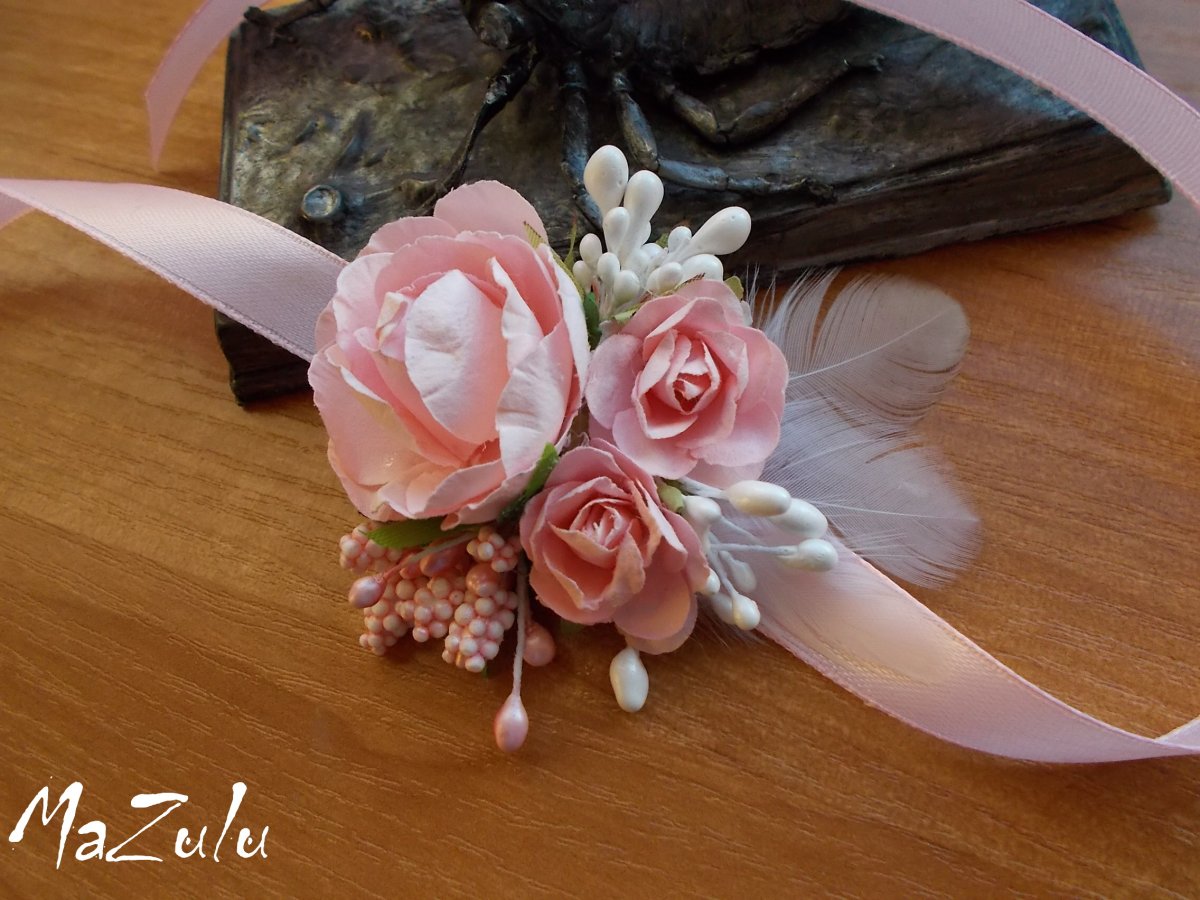 svatební náramek pro družičku