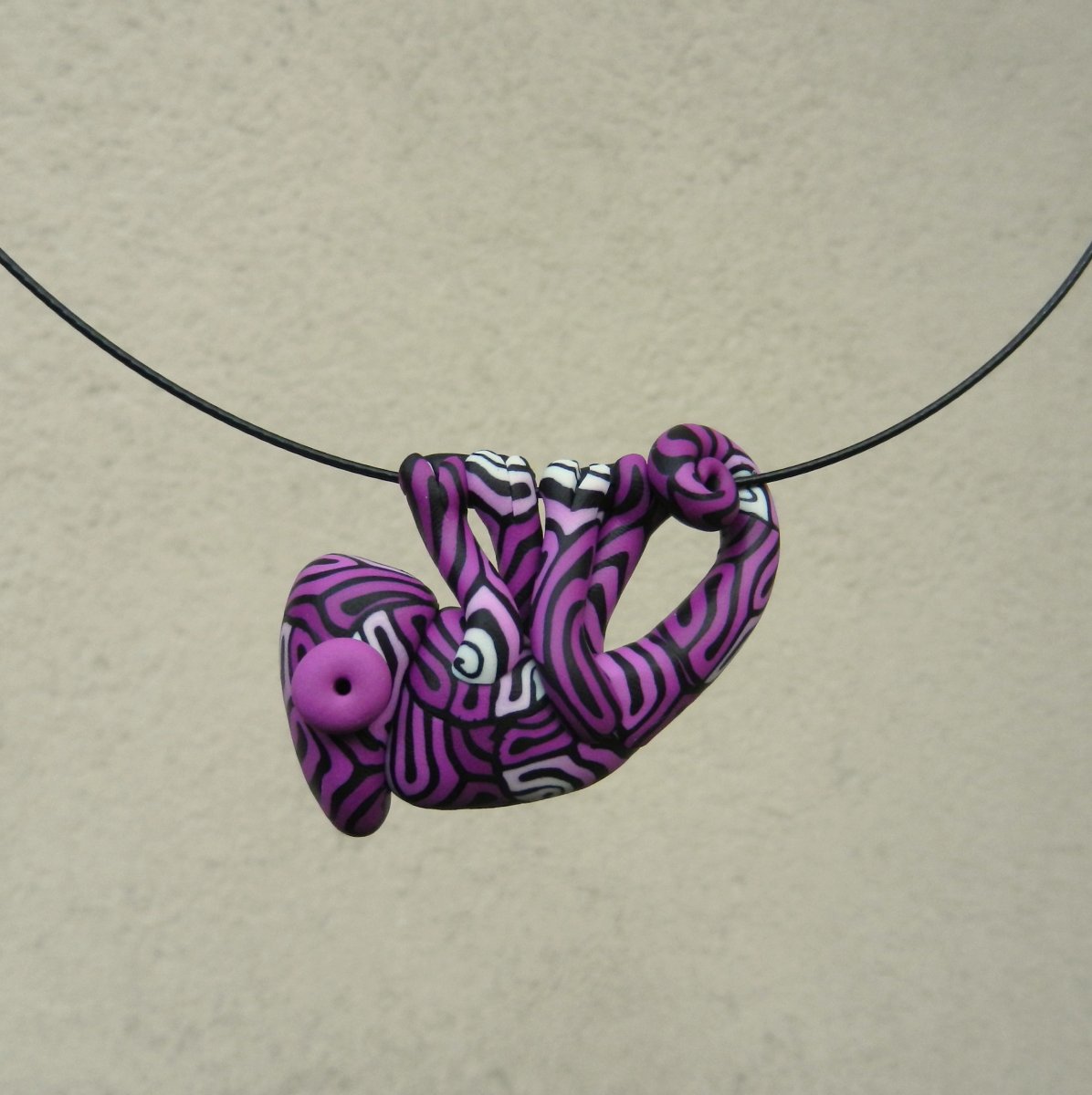 Chamí slečna fialová