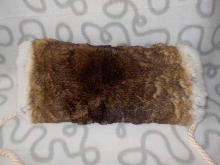 Rukávník z kožešiny