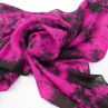 Batikovaný hedvábný šátek tmavě růžovo-černý 12562557