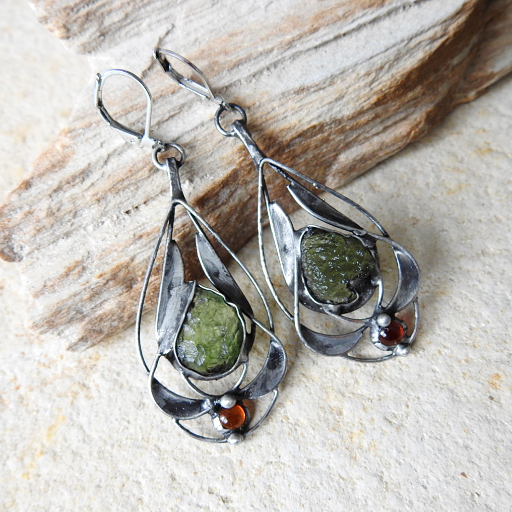 Vltavínové s granátem