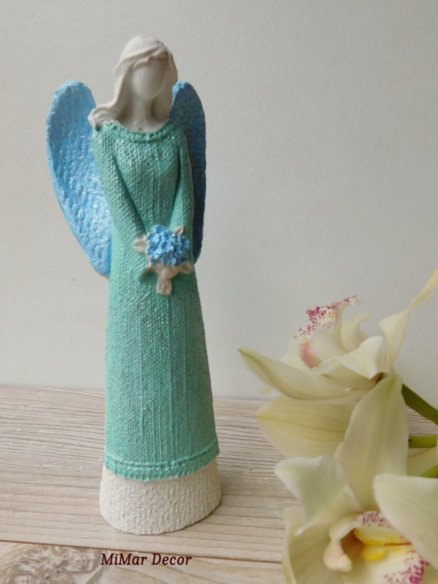 Andělka s kyticí mintová