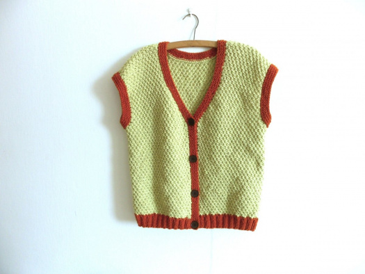 Vesta s vlnou L-XL možná i XXL