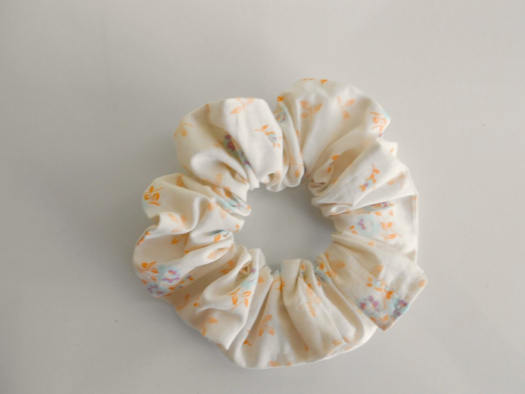 Gumička scrunchie do vlasů menší